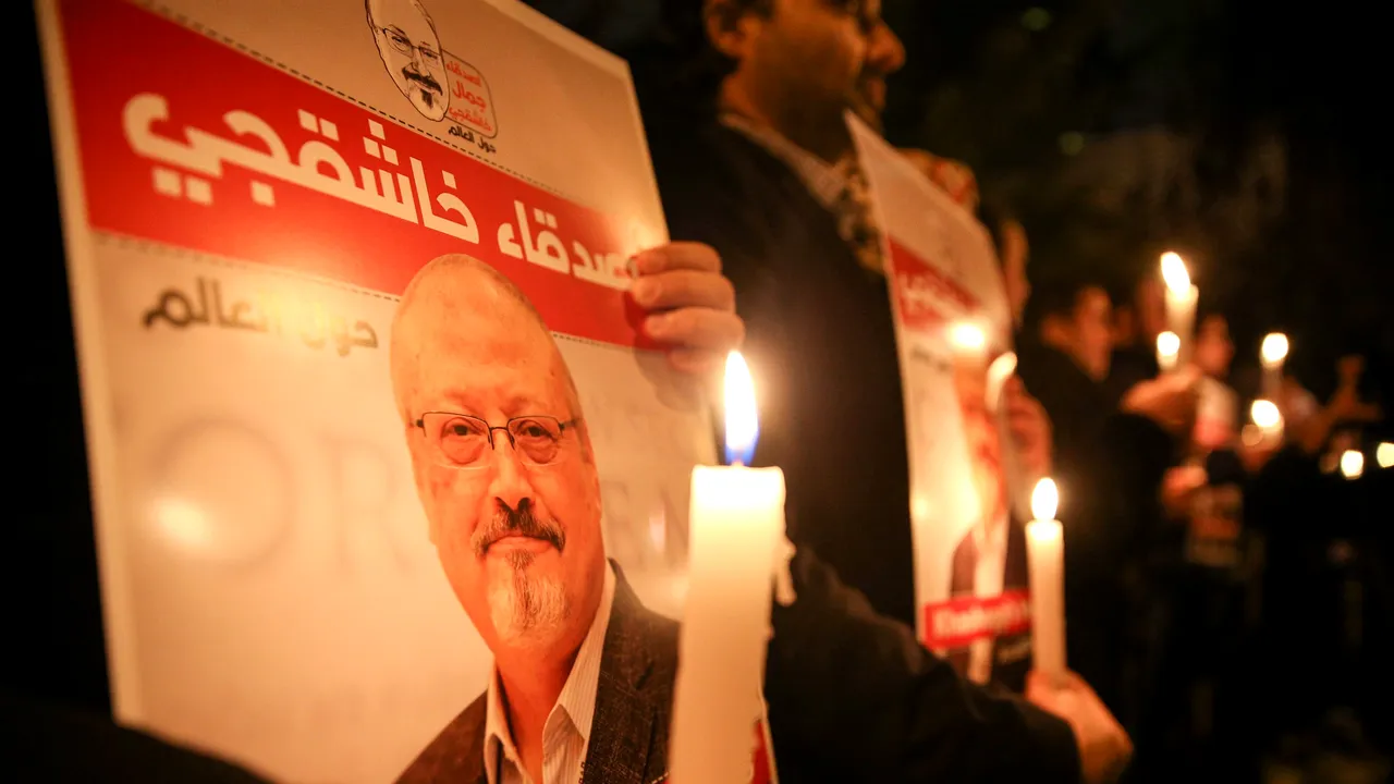 Jurnaliștii turci au scris o carte despre ASASINAREA lui Jamal Khashoggi. Imagini cu resturile jurnalistului, difuzate la televiziune