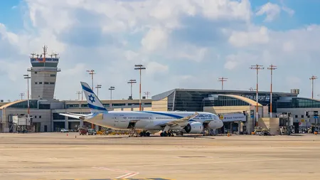 Armata israeliană anunță că aeroportul Ben Gurion a fost lovit „de resturi” ale unor rachete iraniene. Trei avioane au luat foc
