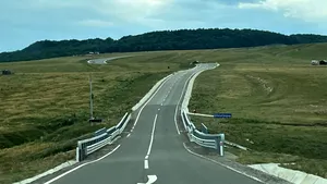 Șoseaua din România supranumită „Triunghiul Bermudelor”. Șoferii dispar zeci de minute și nu reușesc să găsească ieșirea
