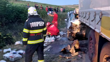 FOTO, VIDEO. Doi morți și cinci răniți într-un accident cumplit în Vaslui. S-a activat Planul Roșu de intervenție