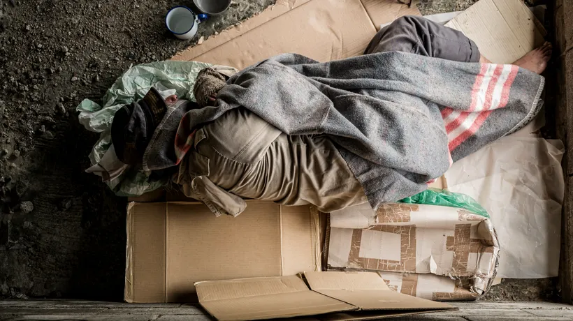 Guvernul anunță o strategie pentru persoanele fără adăpost. Ce prevede aceasta