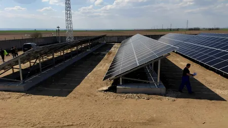 Transelectrica accelerează tranziția verde, cu finanțare din PNRR: panouri fotovoltaice deja montate în șase stații electrice; echipamente electrice pentru mentenanța RET și centru de date modern pentru securitatea cibernetică a rețelei