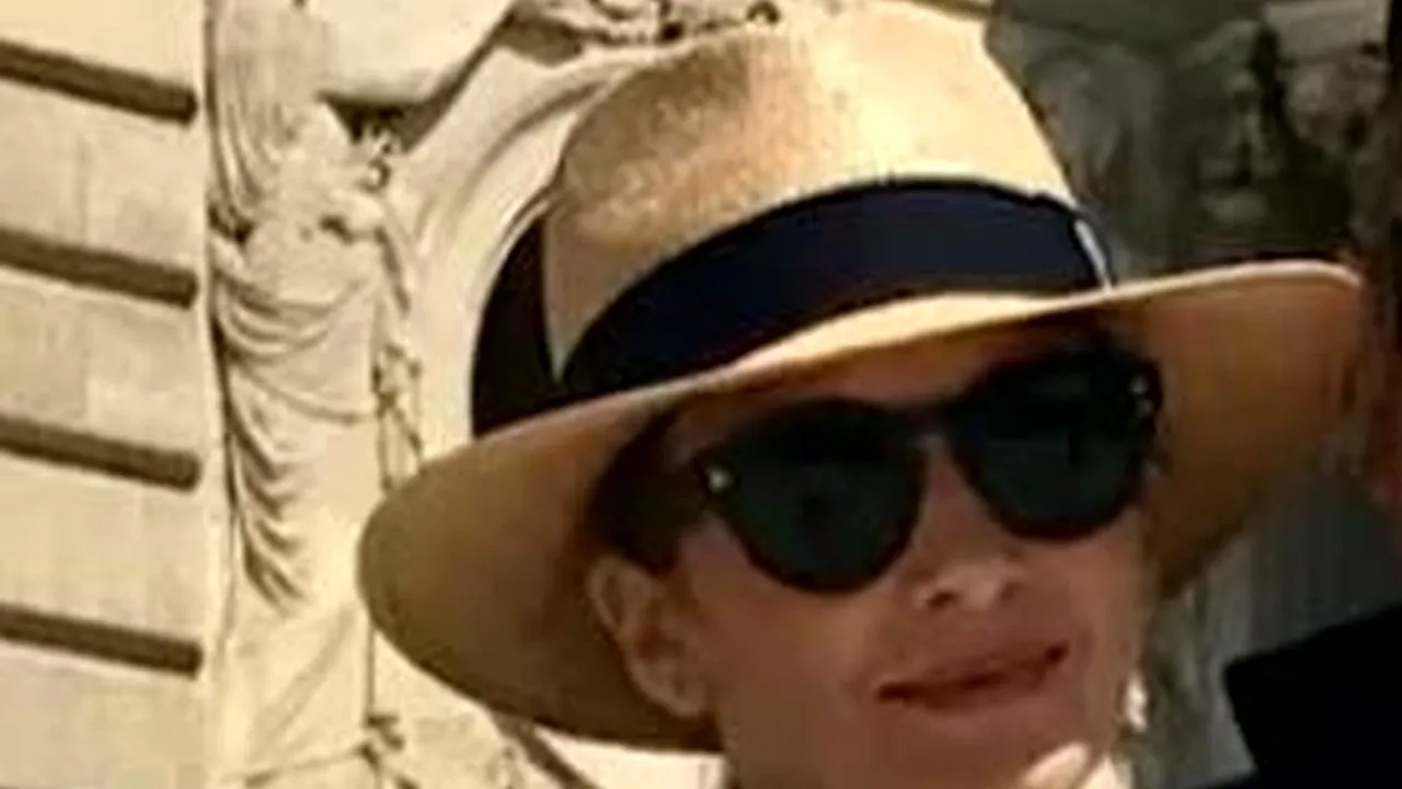 Vedetă de televiziune, ÎNJURATĂ și JIGNITĂ de șoferi. „Un popor blestemat, mitocani la tot pasul!