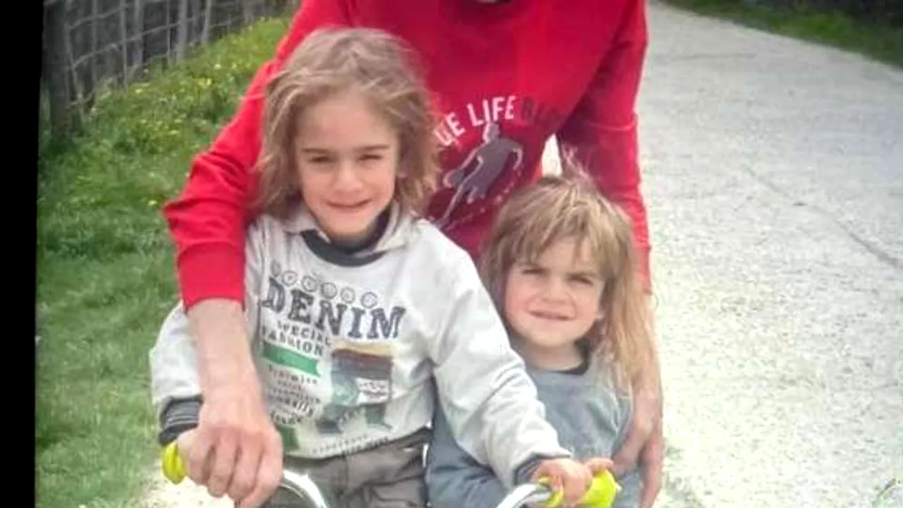UPDATE - Cei doi frați de 3 și 5 ani, dispăruți de acasă și căutați cu elicopterul, au fost găsiți în viață