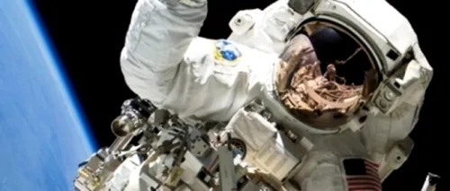 Misiune îndeplinită: Trei astronauți au revenit cu bine pe Terra, după o misiune de șase luni - FOTO