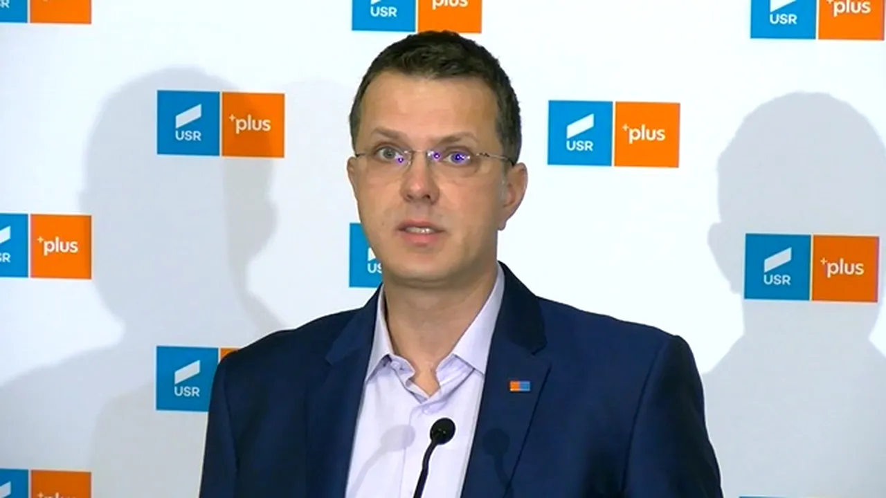 Reacția USR PLUS la ancheta solicitată de liberali: „O semnătură olografă rămâne o semnătură olografă și atunci când este scanată sau când este pe un șervețel”