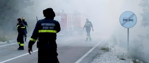 Două stațiuni populare din Croația, lovite de incendiu. Sute de turiști, evacuați