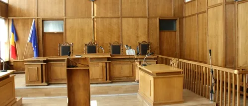 FĂRĂ PRECEDENT. Patru deţinuţi au fost condamnaţi la închisoarea de Judecătoria Bacău pentru pentru săvârşirea infracţinilor de răzbunare pentru ajutorul dat justiţiei și încălcarea solemnităţii şedinţei de judecată