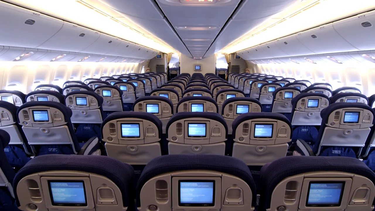 Ce s-a întâmplat cu doi pasageri ai avionului Air France vizat de o amenințare cu bombă