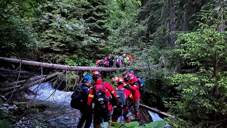 Zi de foc pentru salvamontiști: 15 situații de urgență, semnalate prin 112 / O persoană a murit, iar alte 14 au fost salvate