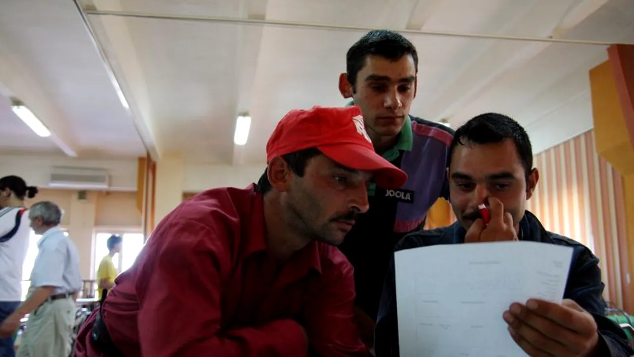 Vâlcea: Bărbat reținut după ce a înșelat 150 de persoane care căutau locuri de muncă în străinătate