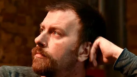 EXCLUSIV | Adrian Albu, supravieţuitor al tragediei de la Colectiv, în cursa pentru Primăria Sectorului 2: „Mi-am pierdut sora în Colectiv. Statul român trebuie să construiască spitale, nu să le zugrăvească”