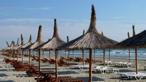 Câți bani au plătit turiștii ajunși pe litoral în minivacanța de Rusalii. Peste 70.000 de persoane au petrecut la malul mării în acest weekend