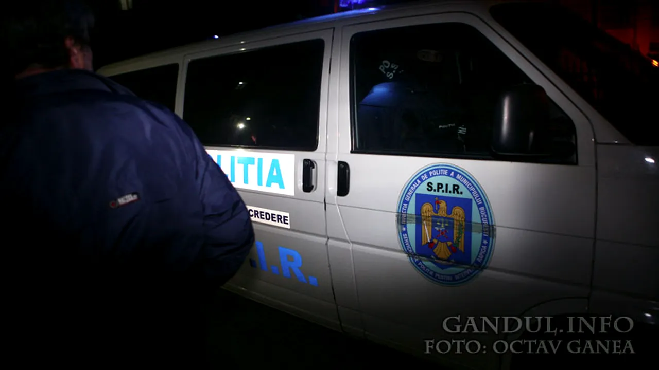 SUSPECT REȚINUT în cazul jafului din Hunedoara. Poliția a găsit hainele cu care acesta era îmbrăcat în momentul jafului, dar și spray-ul folosit în atac