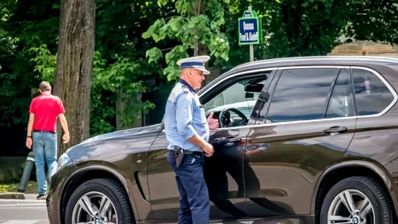 Noua reglementare din Codul RUTIER de care puțini șoferi știu că sunt obligați să o pună în practică în trafic. Se fac controale în întreaga țară
