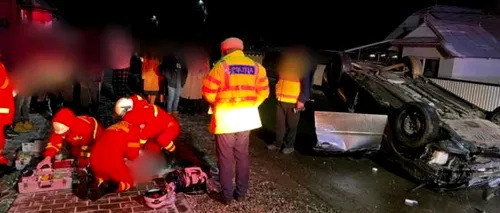 Șofer din Argeș, în vârstă de 20 de ani, în stare gravă la spital după ce s-a răsturnat cu mașina într-o curbă