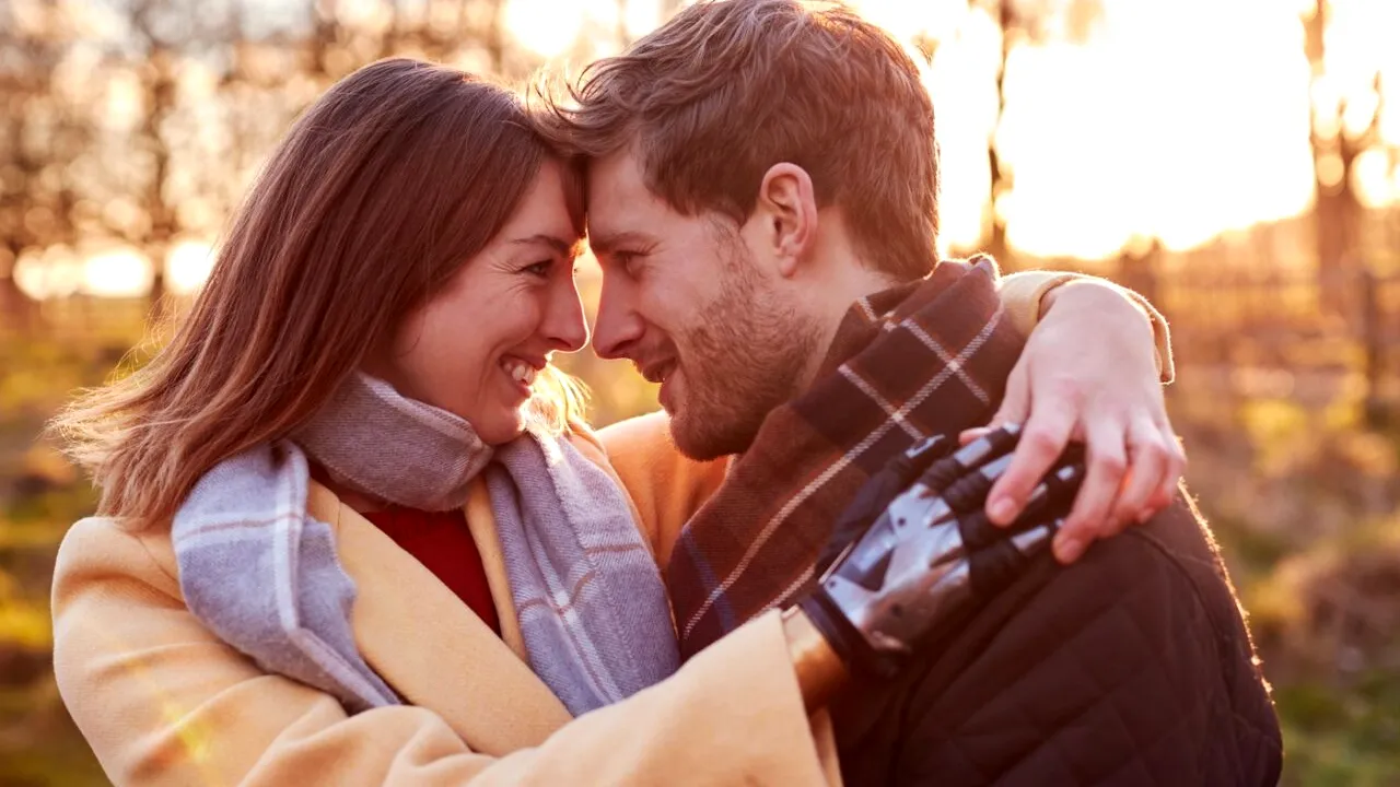 O VĂDUVĂ și-a găsit „marea dragoste” într-un triunghi amoros la doar 4 luni după ce și-a pierdut soțul: „El este îngerul meu trimis de Sus”