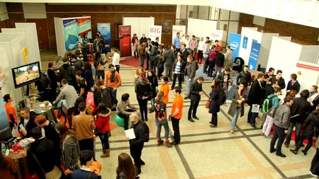 Sute de stagii de pregătire pentru studenți sunt oferite de 18 companii, printre care Intel, Amazon și Bitdefender