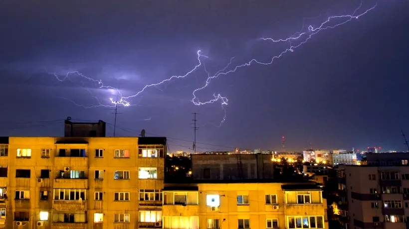 VREMEA. Cod galben de furtună în București, Ilfov și Giurgiu