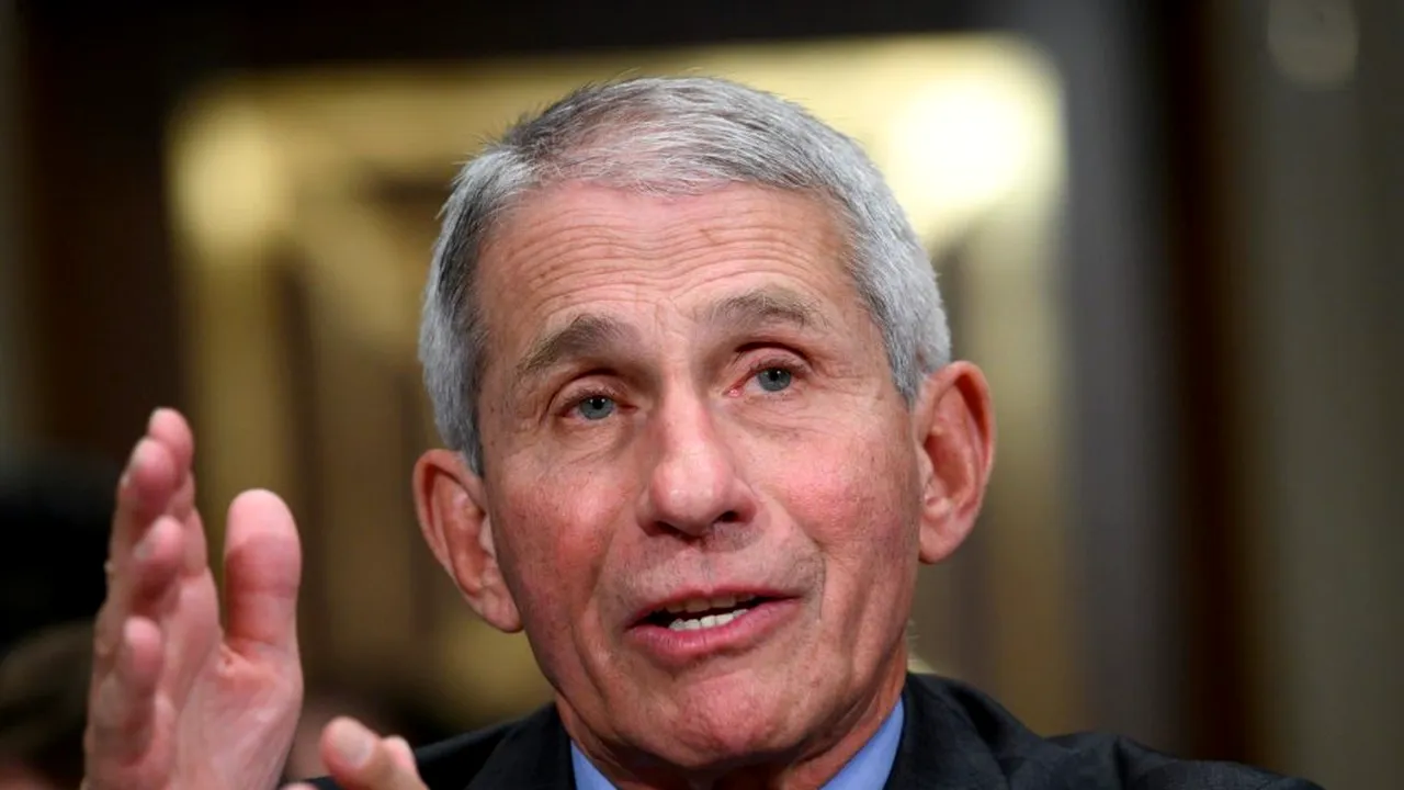 USA. Fauci afirmă că statele cu focare majore ar trebui să „ ia din nou în calcul închiderea”