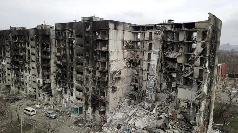Imaginile dezastrului. Armata rusă a bombardat de 118 ori orașul Mariupol în ultimele 24 de ore