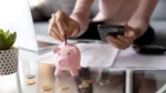 TikTok și sfaturile financiare: Cât de mult ar trebui să aibă încredere tinerii în influenceri?
