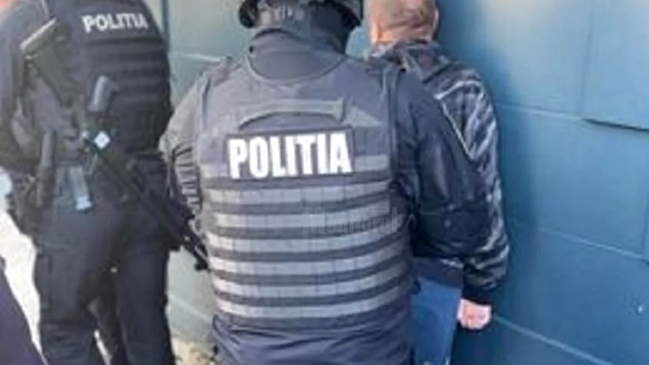 Un sucevean a amenințat că își dă foc și incendiază cazinoul în care a jucat, supărat că a pierdut la păcănele