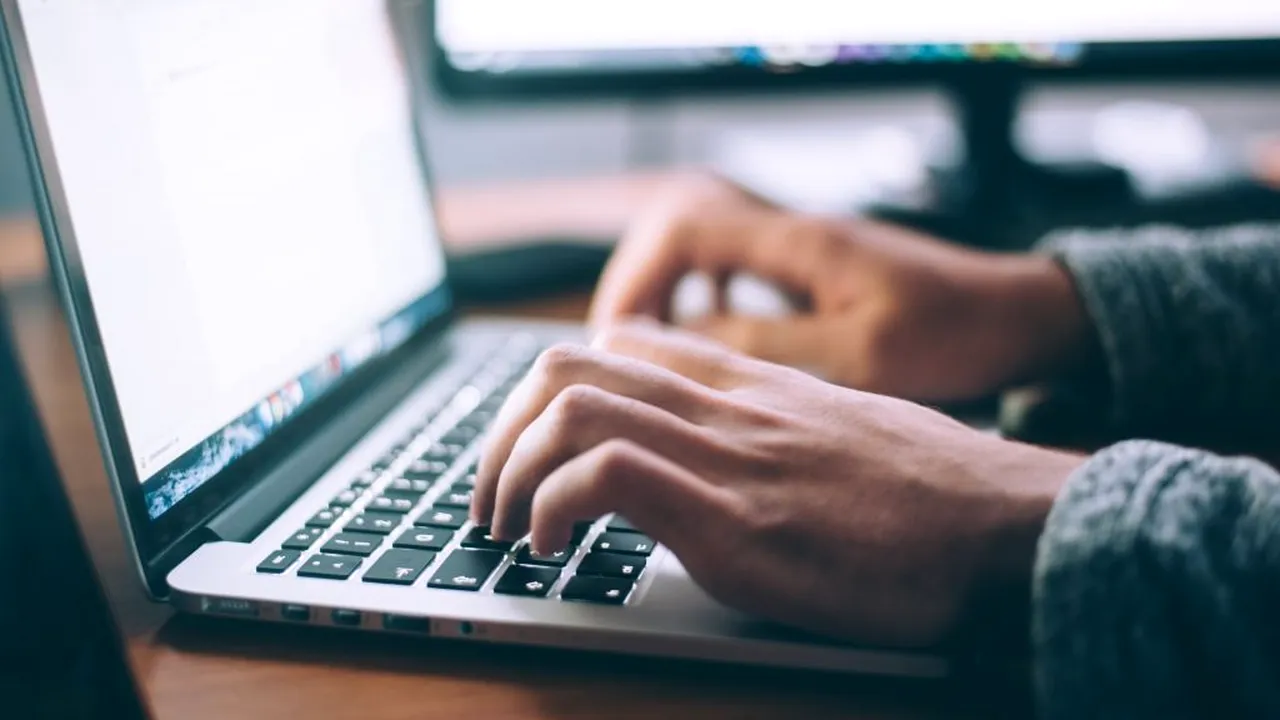 CETĂȚENII români și bulgari, cei mai puțini interesați de căutarea informațiilor medicale pe internet | Eurostat