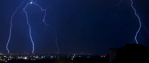 ALERTĂ METEO: Cod portocaliu de furtuni în Capitală până la ora 19:30 / Bucureștenii, avertizați prin sistemul RO-ALERT