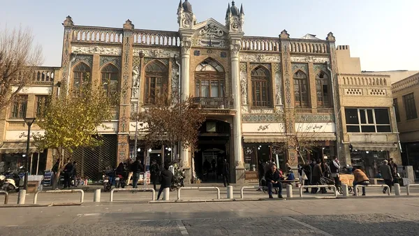 Secretele bazarului istoric unde au început protestele din Iran