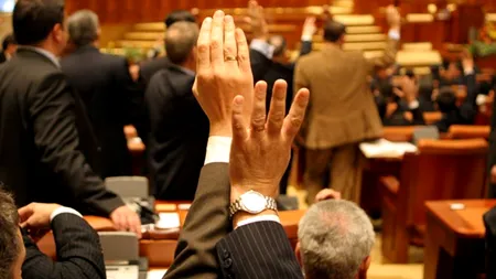 Un fost ministru PNL va avea un copil cu o deputată PDL