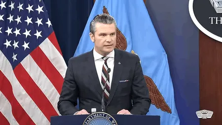 Șeful Pentagonului insistă că armistițiul dintre SUA și Iran nu s-a încheiat. Hegseth către Teheran: „Lăsați navele nevinovate să treacă liber“