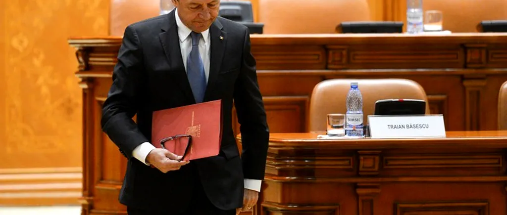 Băsescu contestă concursul lui Pivniceru pentru procurorii șefi. Aș mulțumi lui Dumnezeu să meargă la CCR. Pe cine ar vrea președintele interimar la Justiție