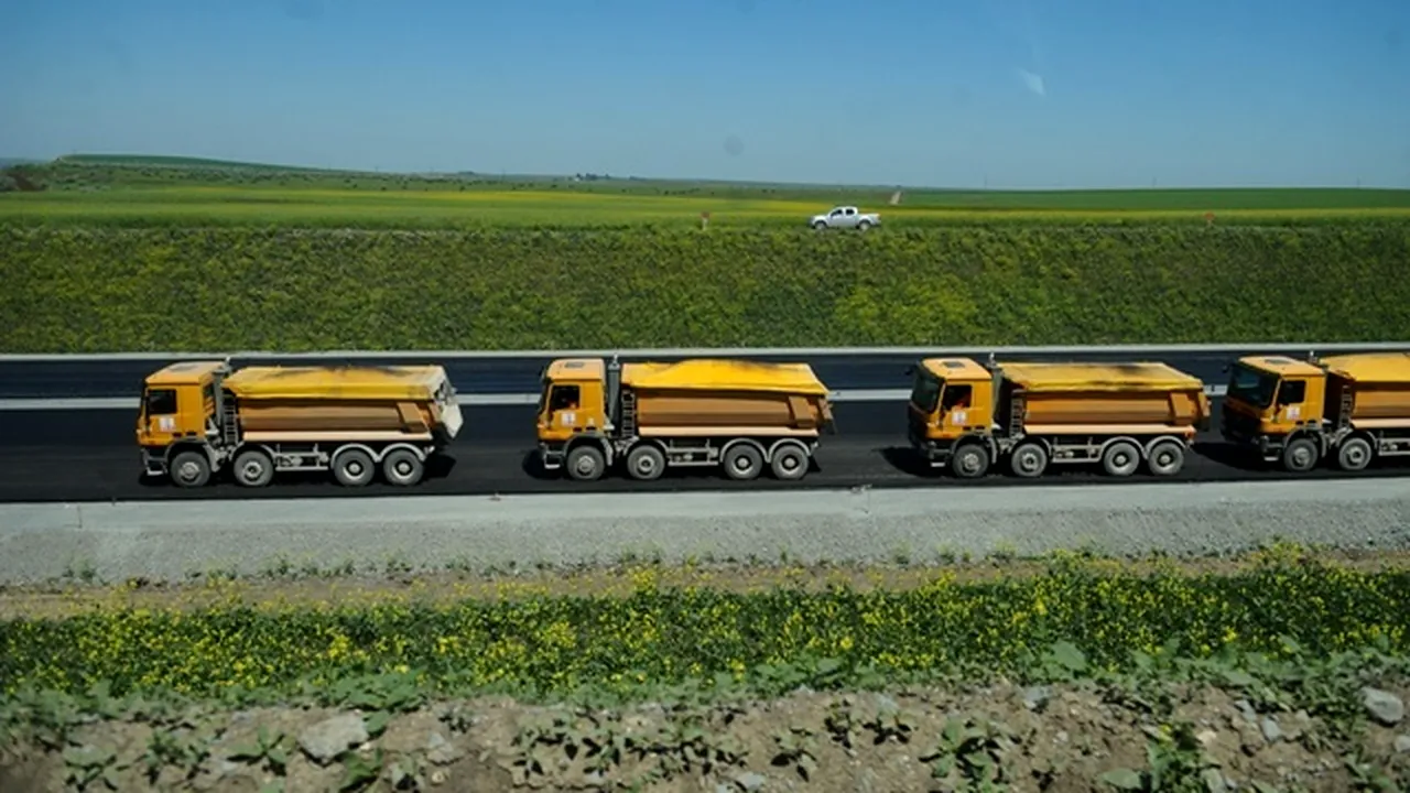 Transportatorii cer reducerea prețului rovinietei, din cauza restricțiilor și stării drumurilor