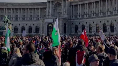 Austria a intrat oficial în lockdown: angajații lucrează de acasă, magazinele neesențiale sunt închise, la fel și restaurantele, barurile și teatrele