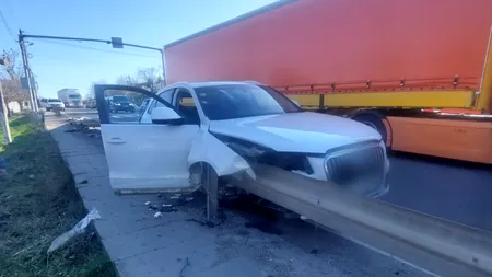 Accident spectaculos pe DN 5, în Giurgiu. O femeie a supraviețuit MIRACULOS, după ce un parapet metalic de protecție a străpuns mașina în care se afla