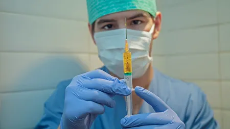 DARUL DIN CER l Noutăți despre un medicament-minune în lupta împotriva virusului SARS-CoV-2. Rezultatele cercetărilor, contradictorii