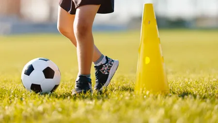 Fetița care visează să JOACE pe Santiago Bernabéu