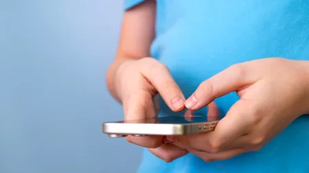 La ce riscuri te supui dacă ai localizarea cuiva pe telefon fără acordul persoanei. Cât de gravă este încălcarea intimității