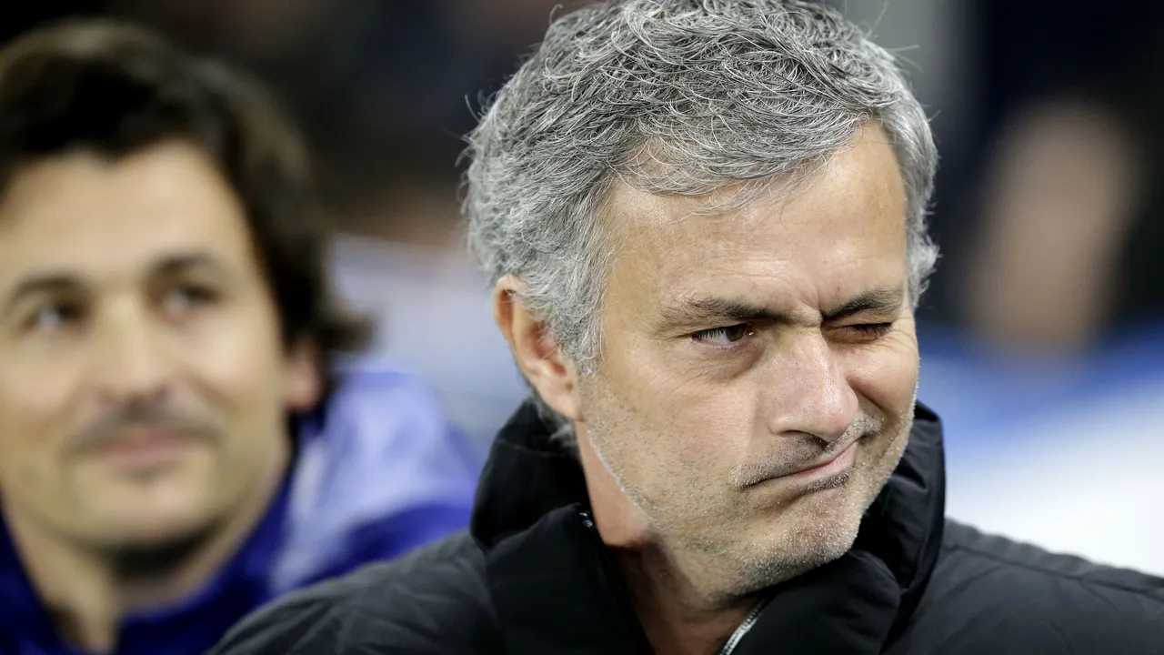 Jose Mourinho a semnat cu Manchester United