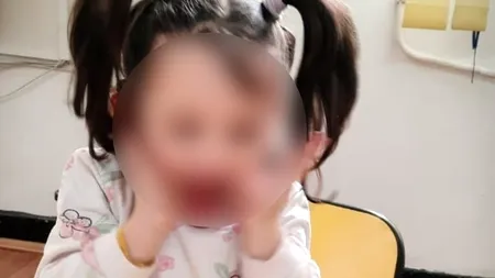 GALERIE FOTO „Râsul ei cristalin ne făcea zilele frumoase”. O fetiță a murit, iar fratele său este în stare gravă, după ce au fost prinși într-un incendiu în propria casă