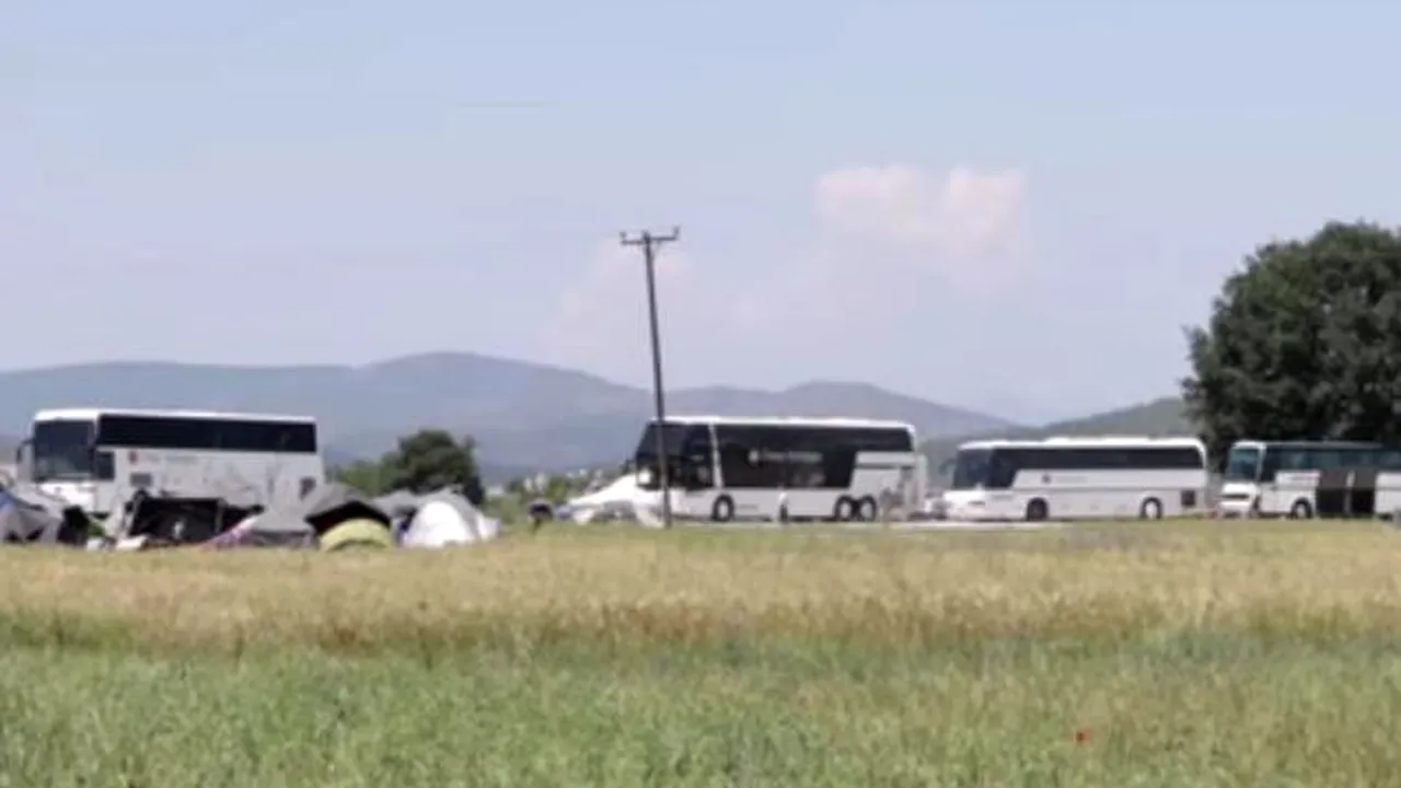 Grecia a început să evacueze refugiații. Unde vor fi duși