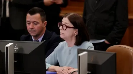 Judecătoarea Recorder, propusă ministru al Justiției, recunoaște că primește pensie de 40.000 de lei. „Nu eu am stabilit”. Când a depus lista de miniștri, Siegfried Mureșan a criticat, din nou, pensiile speciale ale magistraților