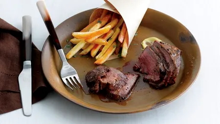 Ce să comanzi la restaurant atunci când ești la dietă
