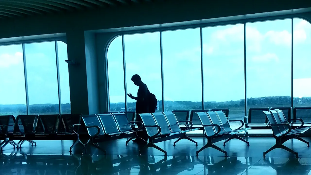 Încă un adolescent, arestat pentru activități teroriste