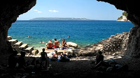 Turismul într-una dintre cele mai apreciate destinații de vară din Europa, în pericol