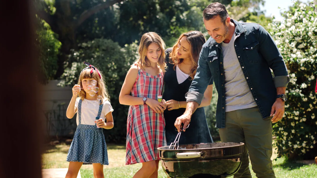 În ce situații excepționale pot să beneficieze părinții cu copiii înscriși la grădiniță sau la școală de zile libere PLĂTITE de angajator