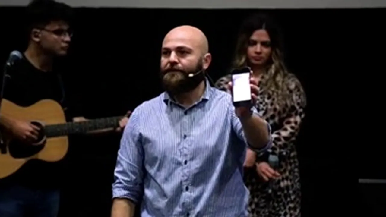 Minune sau minciună? Un predicator din Cluj susține că a primit 500 de lei de la Dumnezeu: „I-a trimis prin BT Pay”