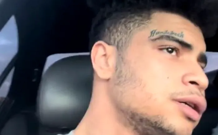 VIDEO | Un rapp-er acuză un polițist din Cluj că l-a bătut: „M-a umflat fără motiv” / IPJ transmite că a fost agresiv cu agenții, după ce a fost informat că nu mai are voie să se apropie de fosta iubită