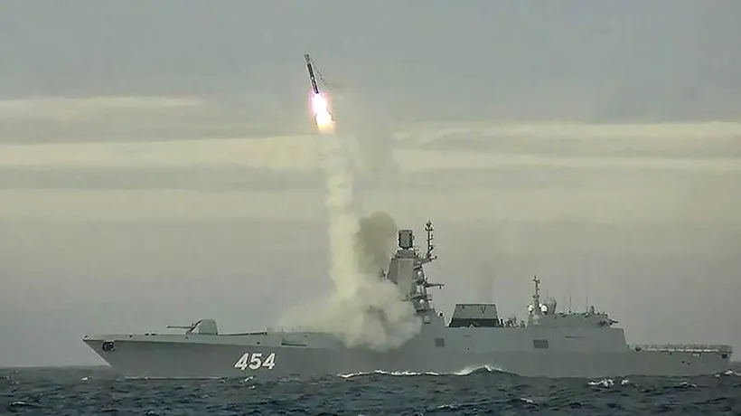 Fregata rusă Admiral Gorşkov simulează trageri cu rachete hipersonice în Oceanul Atlantic